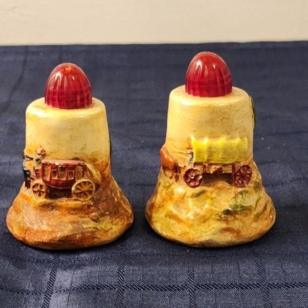 Western Style Salt And Pepper‎ Shakers Horses Stage Coach and Cactus